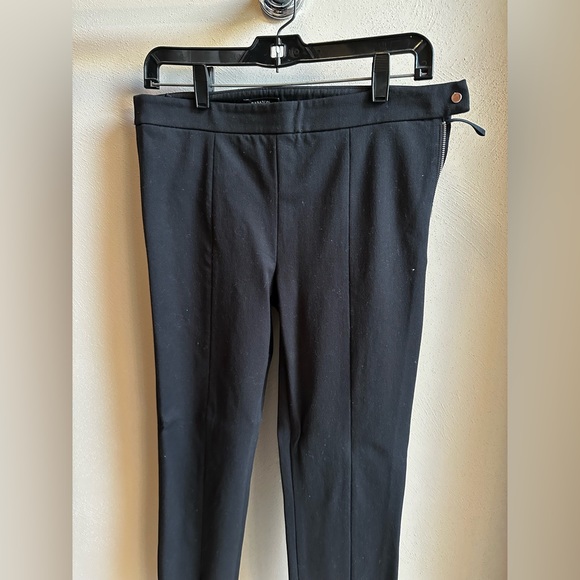 Babaton High-Rise Cigarette Pant w/Split Front Hem. Size 6. Color Black. - Picture 10 of 10